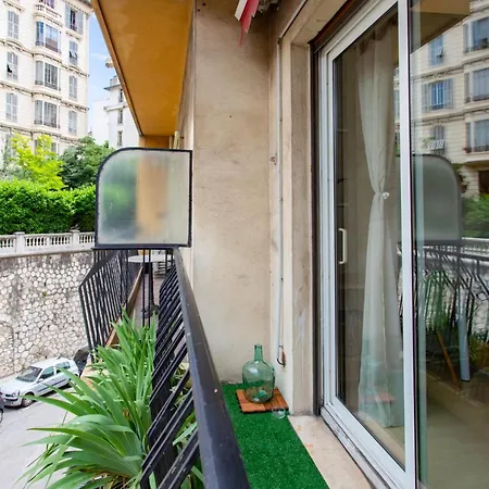 26 , La Riviera *