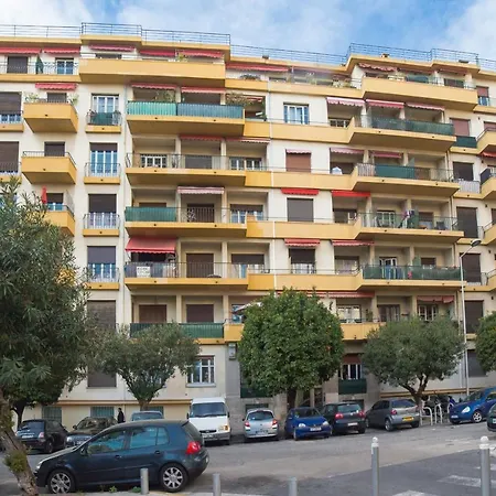 26 , La Riviera Apartment