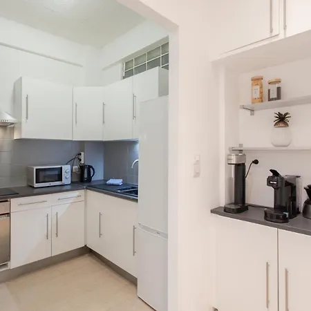 26 , La Riviera Appartement