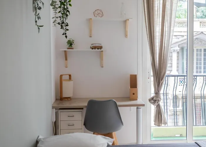 26 , La Riviera Appartement