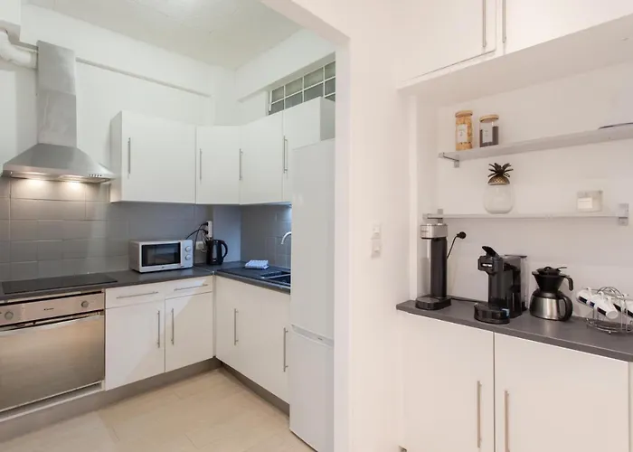 26 , La Riviera Appartement