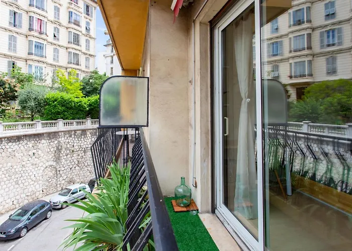 26 , La Riviera *